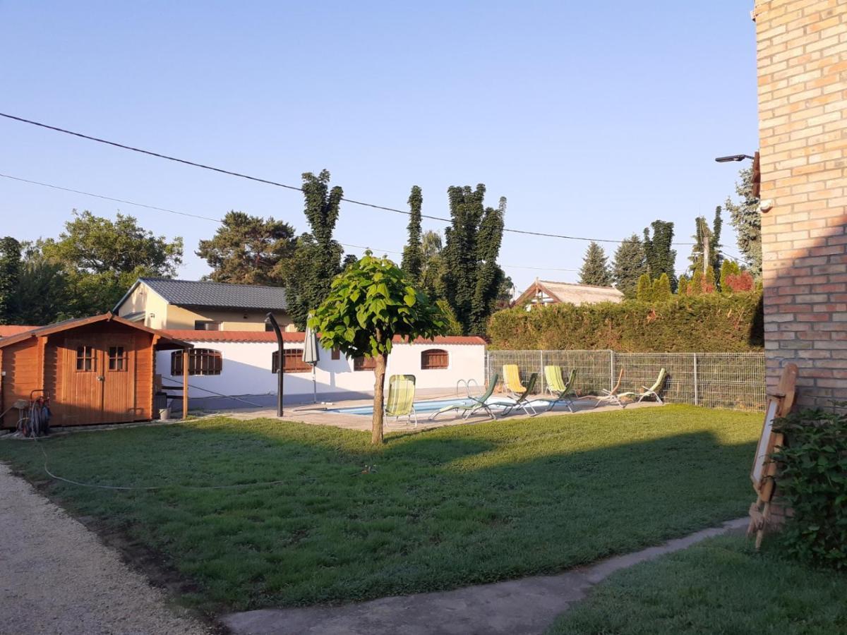 Lisztes Apartman Zamárdi Exterior foto